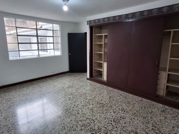 casa en arriendo en san vicente. Cod A127063
