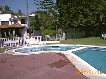 Casa Sola en Jardines de la Herradura, Puente de Ixtla, Morelos CAEN-111-Cs