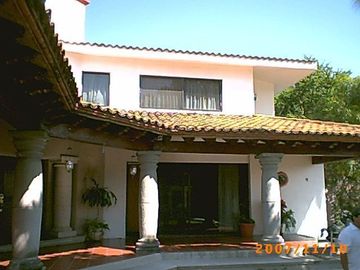 Casa Sola en Jardines de la Herradura, Puente de Ixtla, Morelos CAEN-111-Cs