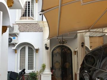 Rumah Second Seperti Baru Kokoh Mewah Clasik Luxury Strategis Bebas Banjir Di Jatibening Baru