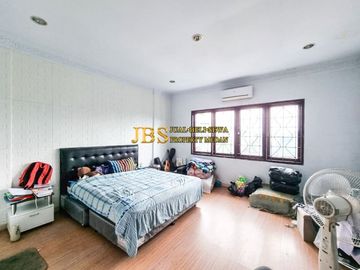 Dijual Ruko Cocok Untuk Usaha Siap Huni Full Furnish Jalan Bambu 2