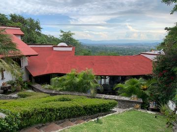 Casa en Fraccionamiento en Club de Golf Hacienda San Gaspar Jiutepec - CAEN-22-Cs