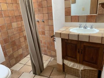 Casa en Fraccionamiento en Club de Golf Hacienda San Gaspar Jiutepec - CAEN-22-Cs