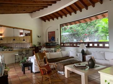 Casa en Fraccionamiento en Club de Golf Hacienda San Gaspar Jiutepec - CAEN-22-Cs