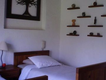 Casa en Fraccionamiento en Club de Golf Hacienda San Gaspar Jiutepec - CAEN-22-Cs