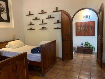 Casa en Fraccionamiento en Club de Golf Hacienda San Gaspar Jiutepec - CAEN-22-Cs
