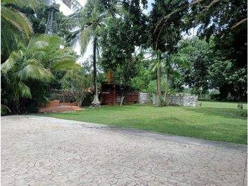 Rancho en zona oriente de 240 Hectáreas