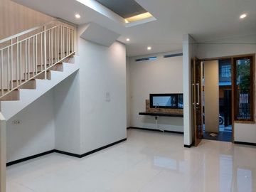Rungkut Harapan, Rumah Baruu Gress 1.4 M negoo