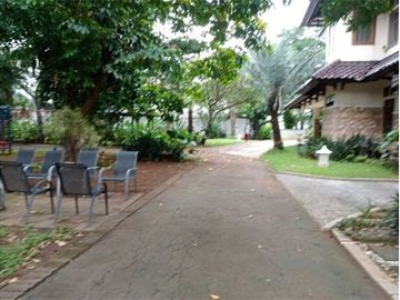 Dijual 3 rumah dengan tanah luas dan murah di Condet Jakarta