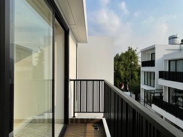 DIJUAL RUMAH / TOWNHOUSE URBANLIVING, Jl PAHLAWAN / CIPUTAT, JAKSEL