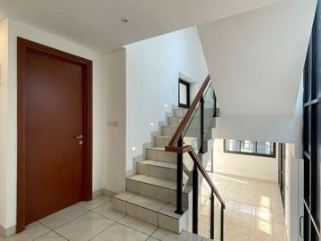 DIJUAL RUMAH / TOWNHOUSE URBANLIVING, Jl PAHLAWAN / CIPUTAT, JAKSEL