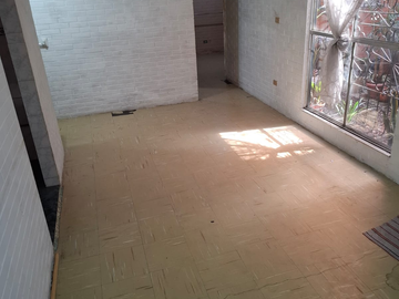 Departamento en Venta, en Lomas de Becerra.