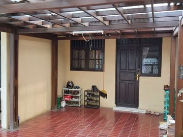 Rumah di Bekasi Barat Bekasi sebelah Komp Jakapermai Kalimalang strategis bebas banjir