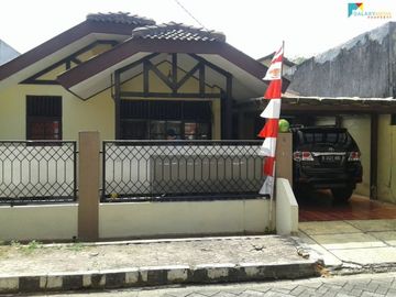 Rumah di Bekasi Barat Bekasi sebelah Komp Jakapermai Kalimalang strategis bebas banjir