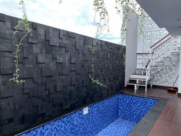 RUMAH JOGJA 2 LANTAI, WITH POOL, DEKAT KANTOR BALAI KOTA YOGYAKARTA