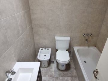Duplex en venta de tres ambientes en Ituzaingo Norte