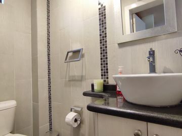De oportunidad, casa en venta | 177m² | 3 dormitorios | ámplia y céntrica | La  Armenia, Los Chilos