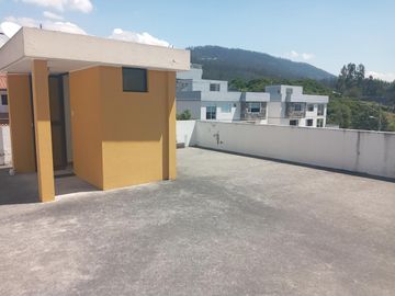 De oportunidad, casa en venta | 177m² | 3 dormitorios | ámplia y céntrica | La  Armenia, Los Chilos