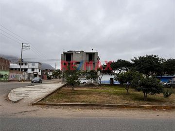 🌟 ¡Oportunidad única en La Esperanza, Trujillo! 🌟

Te presentamos una espaciosa y acogedora casa de 2 pisos perfectamente ubicada en 📍 Jirón 22 de f