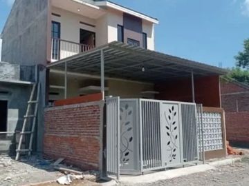 Rumah 2 lantai strategis pedurungan 6 menit Swalayan ADA Fatmawati