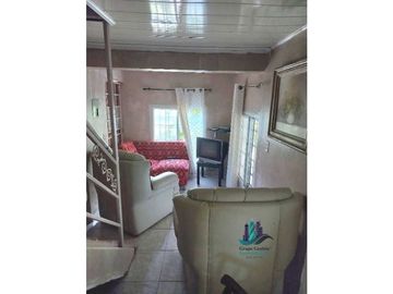 VENDO CABAÑA EN LOTE 1295 M2  CON QUEBRADA- BOQUETE