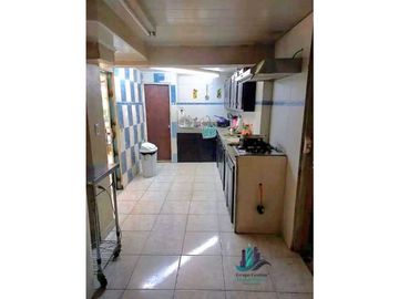VENDO CABAÑA EN LOTE 1295 M2  CON QUEBRADA- BOQUETE