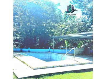 VENDO CABAÑA EN LOTE 1295 M2  CON QUEBRADA- BOQUETE