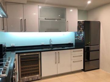 Loft Type unit in One Serendra For Sale