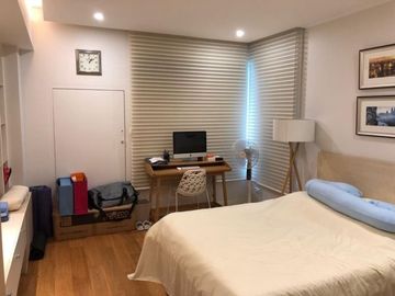 Loft Type unit in One Serendra For Sale