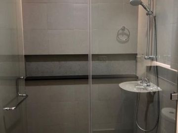 Loft Type unit in One Serendra For Sale
