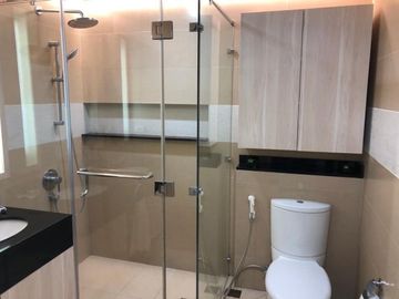 Loft Type unit in One Serendra For Sale