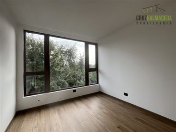 Nueva casa de 3 dormitorios mas estar, en condominio urbano