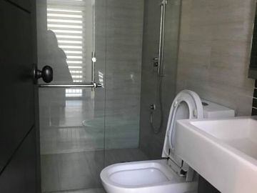 Condominium 1BR .1 Bedroom Condo for Sale in Joya North Tower Rockwell Center Makati