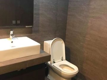 Condominium 1BR .1 Bedroom Condo for Sale in Joya North Tower Rockwell Center Makati