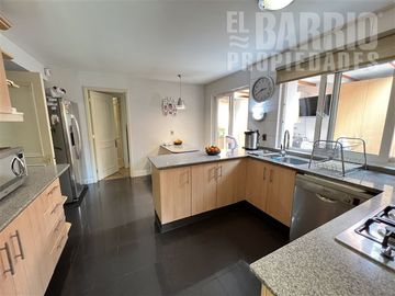 Casa en Venta en Chicureo / Piedra Roja
