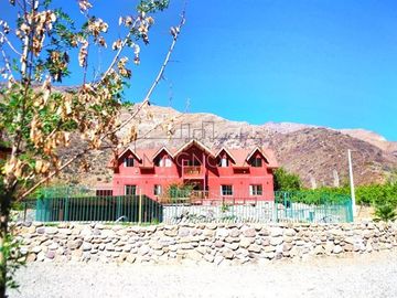Casa en Venta en PRECIOSO HOTEL Y CABAÑAS SECTOR MELOCOTÓN