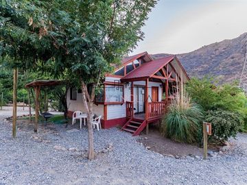 Casa en Venta en PRECIOSO HOTEL Y CABAÑAS SECTOR MELOCOTÓN