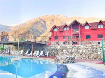 Casa en Venta en PRECIOSO HOTEL Y CABAÑAS SECTOR MELOCOTÓN