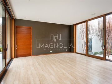 MODERNA CASA 6D EN SUITE SAUNA JACUZZI VALLE ESCONDIDO
