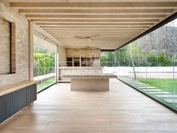 MODERNA CASA 6D EN SUITE SAUNA JACUZZI VALLE ESCONDIDO