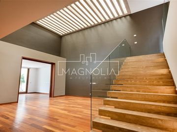 MODERNA CASA 6D EN SUITE SAUNA JACUZZI VALLE ESCONDIDO