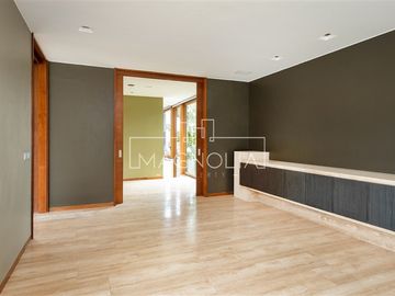 MODERNA CASA 6D EN SUITE SAUNA JACUZZI VALLE ESCONDIDO