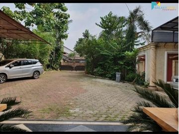 Rumah Mewah Dan Megah Dgn Swimming Poll Strategis Jakasampurna
