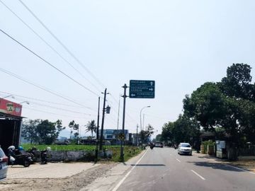 1 Jt-an/m2; Jl. Nanggulan Mendut Tanah Kawasan Wisata