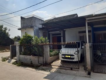 Rumah di Bojongsari, 1Lt, Hoek, Siap Huni di Permata Mansion