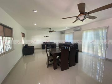 Venta Casa Las Cruces Golf Y Contry Club En Apodaca