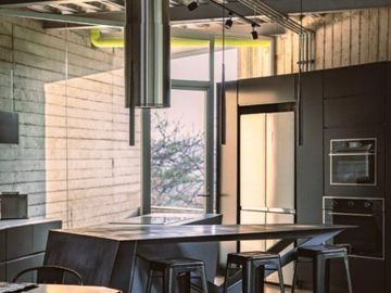 Casa Moderna de Lujo en Venta en Las cañadas country club de golf con Alberca
