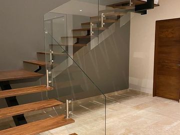 Residencia de Autor en La Condesa Juriquilla, 4ta Recamara en PB, C.290 m2, LUJO