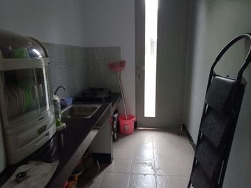 Rumah 2 lantai siap huni Full furnish bebas banjir di Duta harapan Bekasi utara