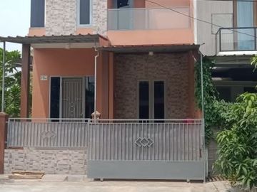 Rumah 2 lantai siap huni Full furnish bebas banjir di Duta harapan Bekasi utara
